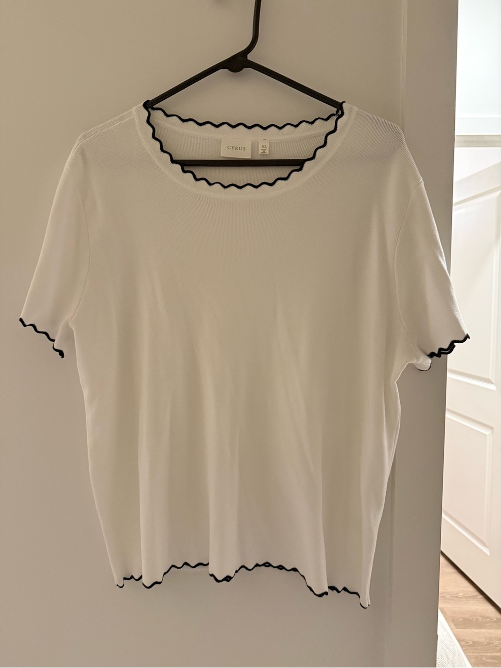 Cyrus White Short Sleeve Tee with Black Scallop Trim